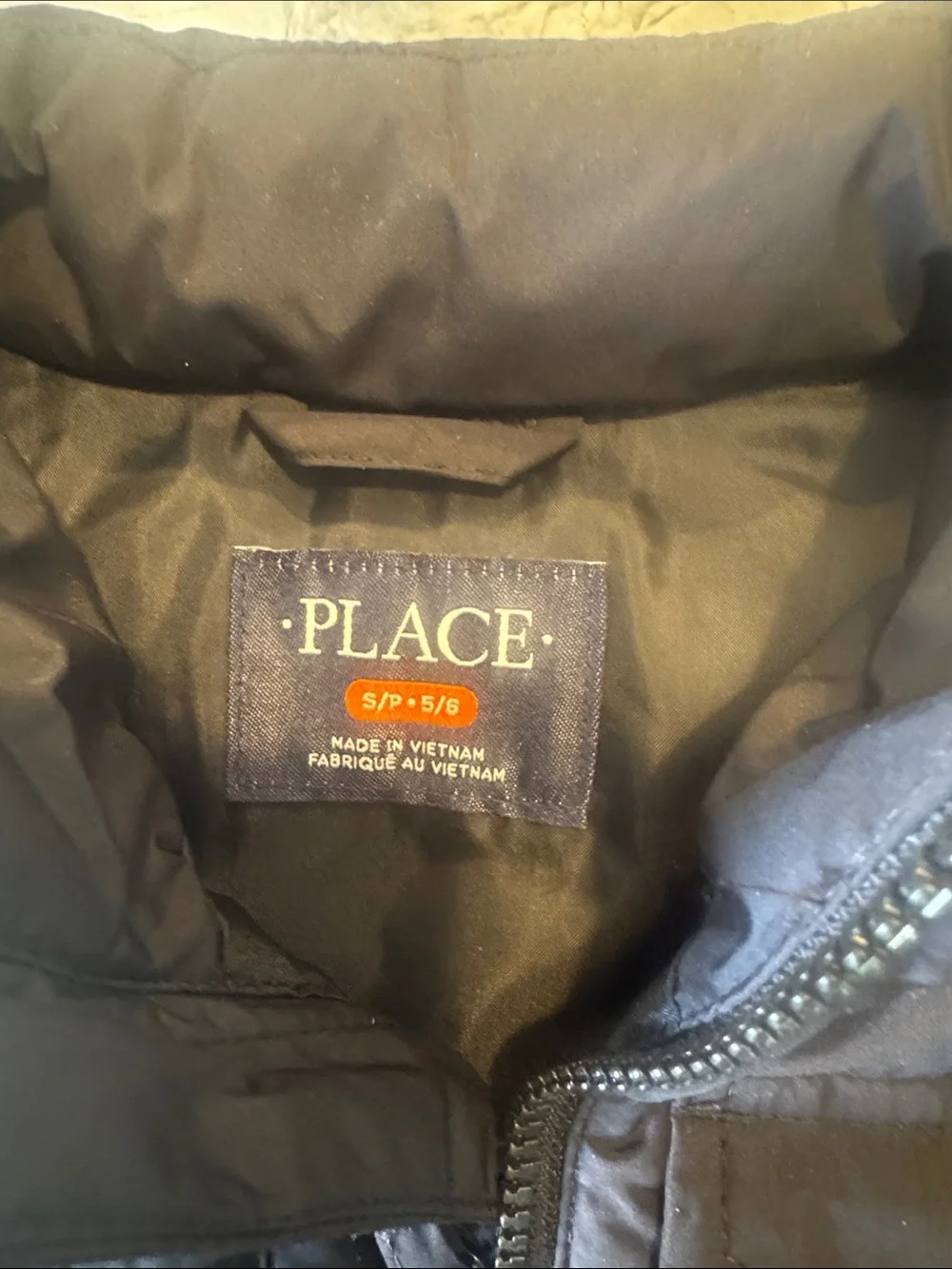The Children's Place Black Puffer Vest with Snap Flap Pockets s/p 5:6